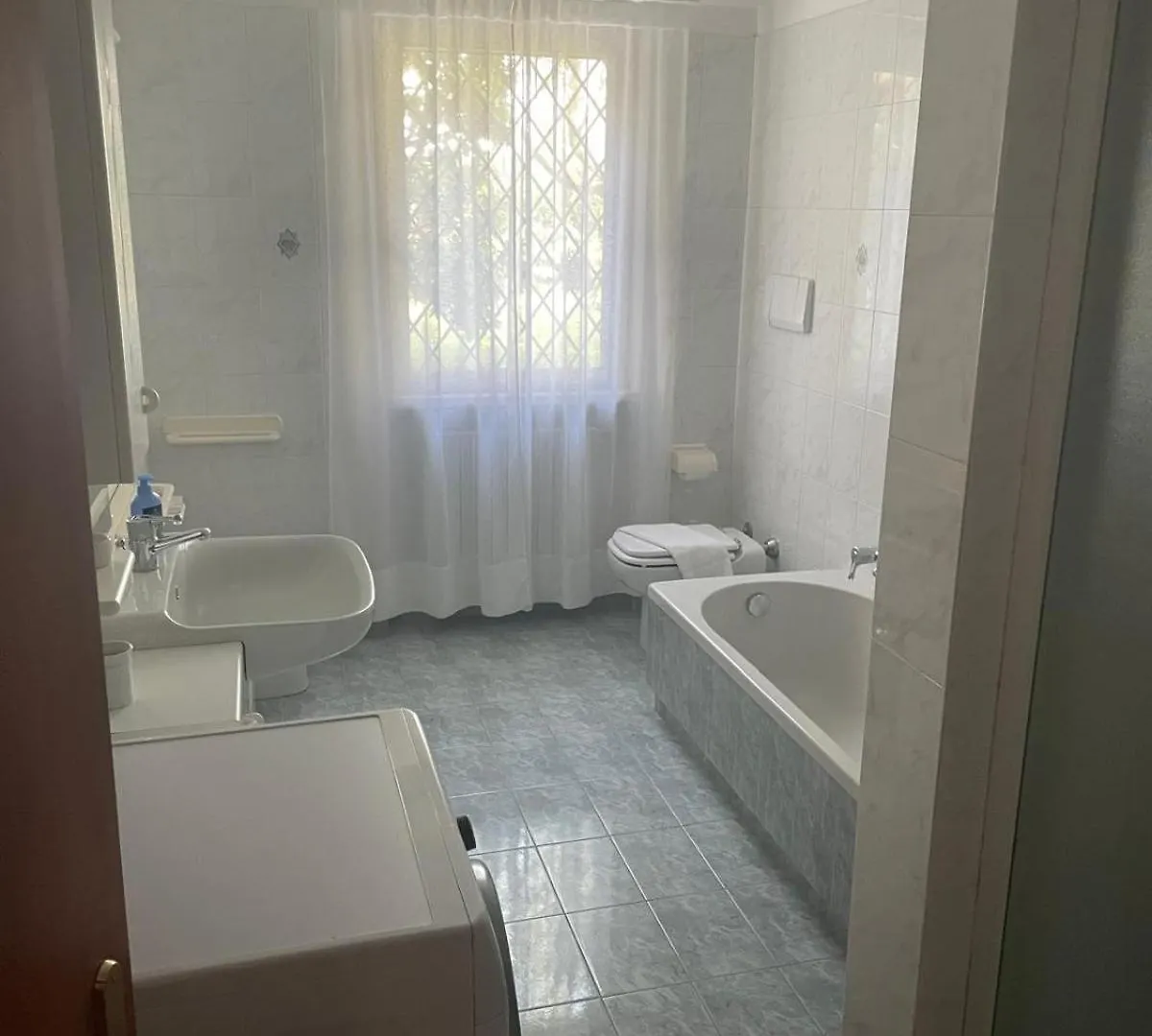 Holiday home Villa Elena Appartamento In Villa Montinelle
